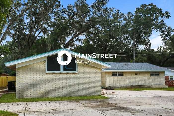 2273 Holly Leaf Ln - Photo 4 of 16