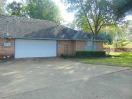 featured image of 2711 Augusta St #B