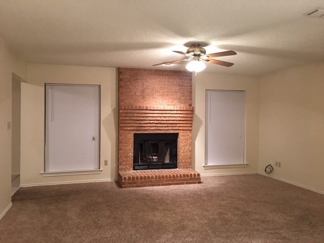 2711 Augusta St #B - Photo 2 of 9