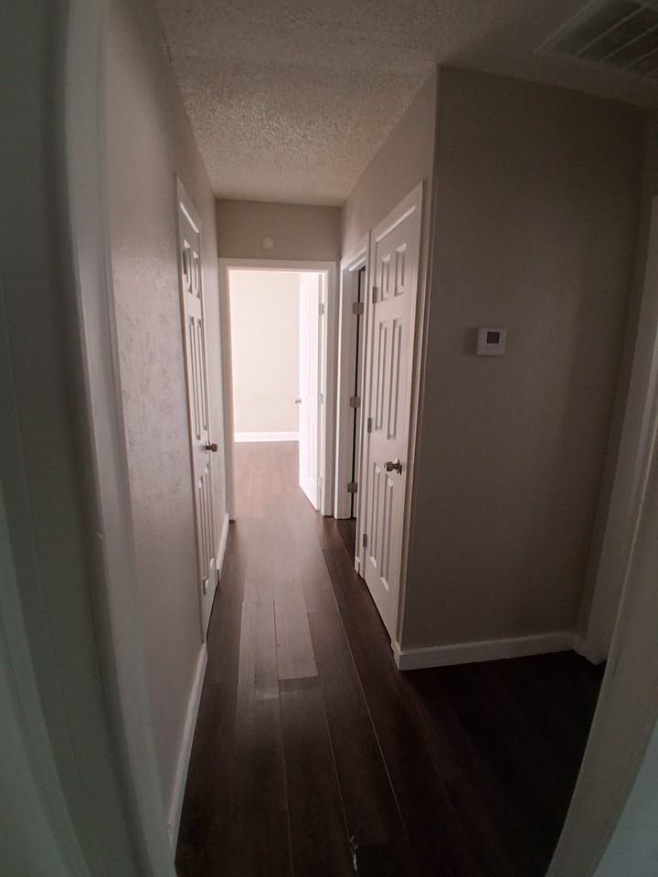 1426 W 5th Ave #NA - Photo 5 of 7