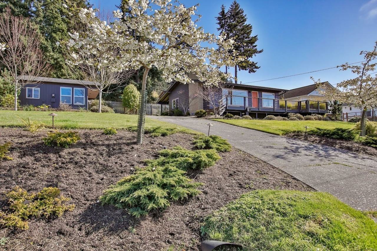 1680 Dorsey Dr - Photo 2 of 36