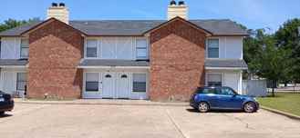 219 Meadow Ct #B - Photo 1 of 1