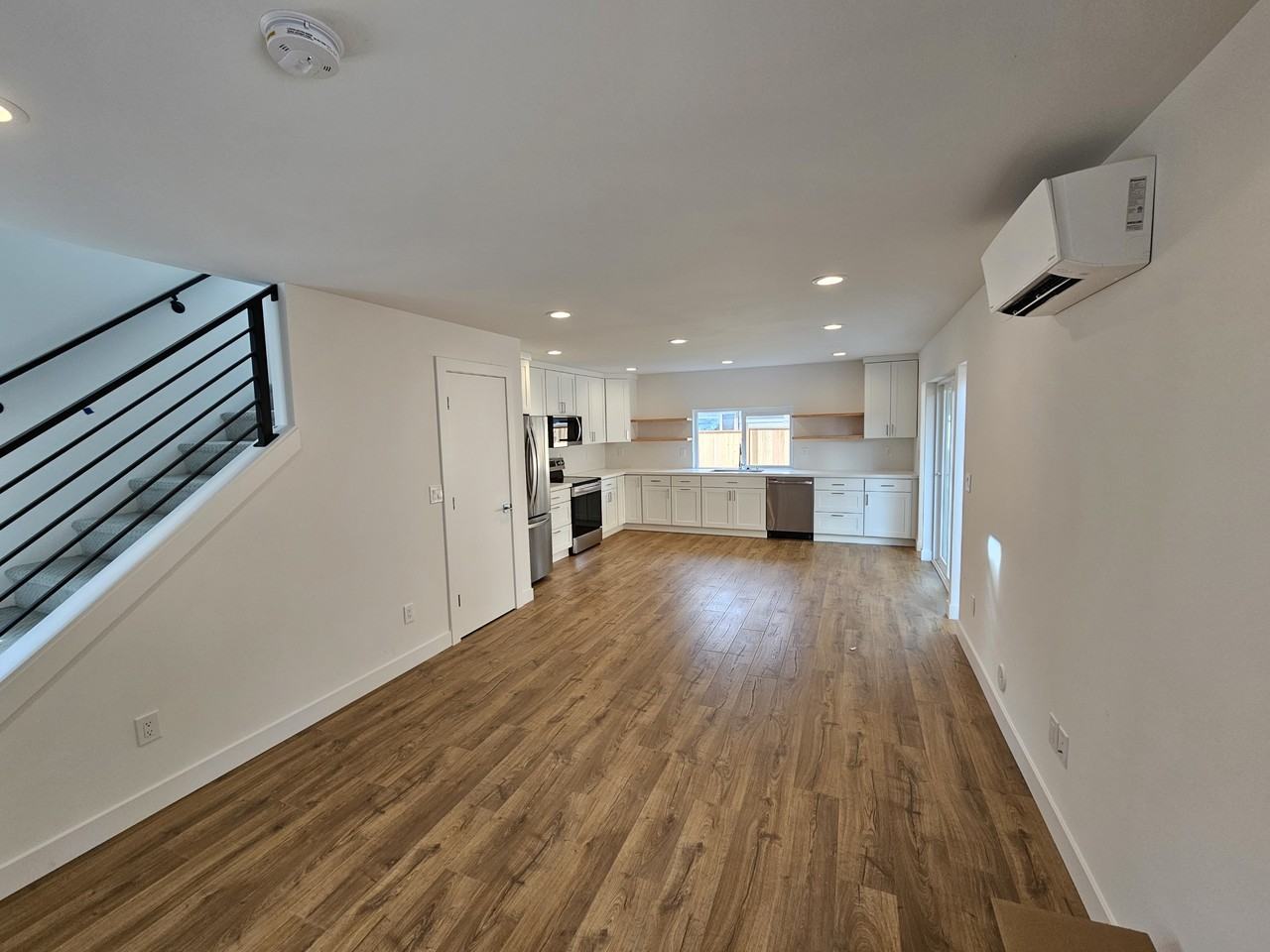 10539 Phinney Ave N #NA - Photo 6 of 17