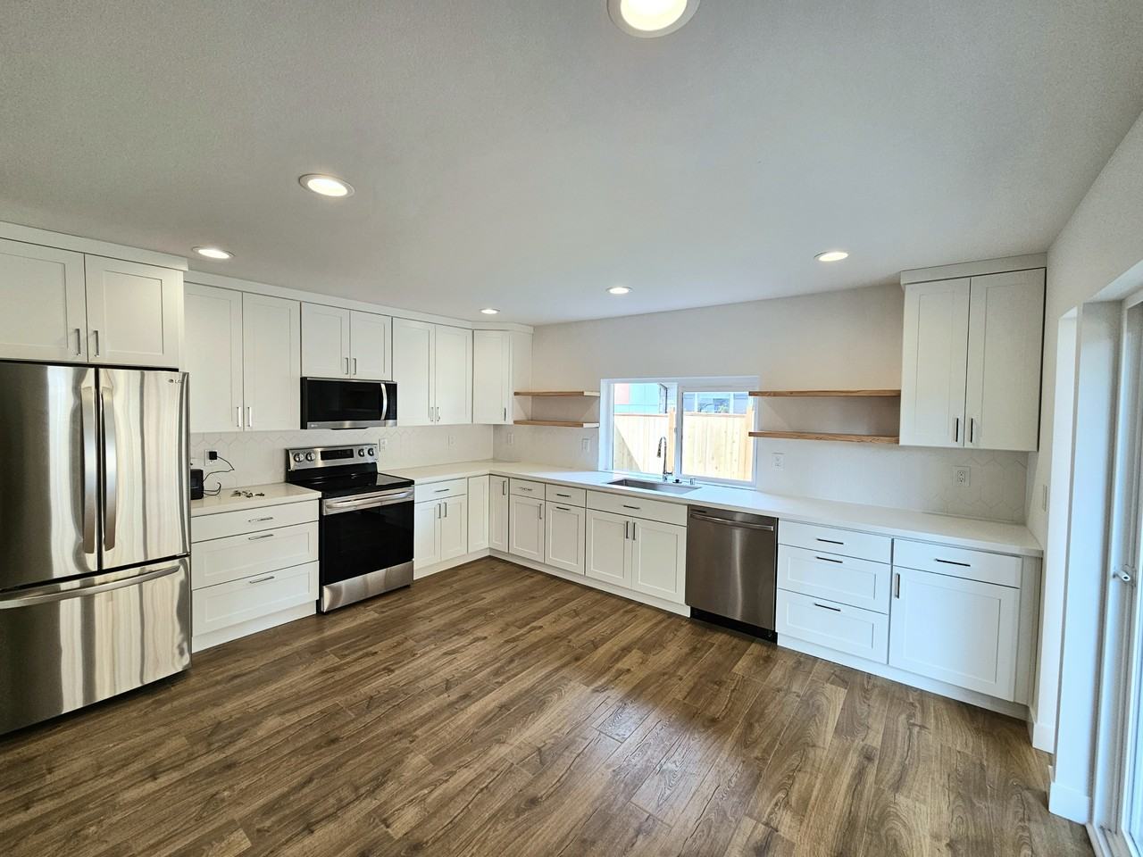 10539 Phinney Ave N #NA - Photo 7 of 17