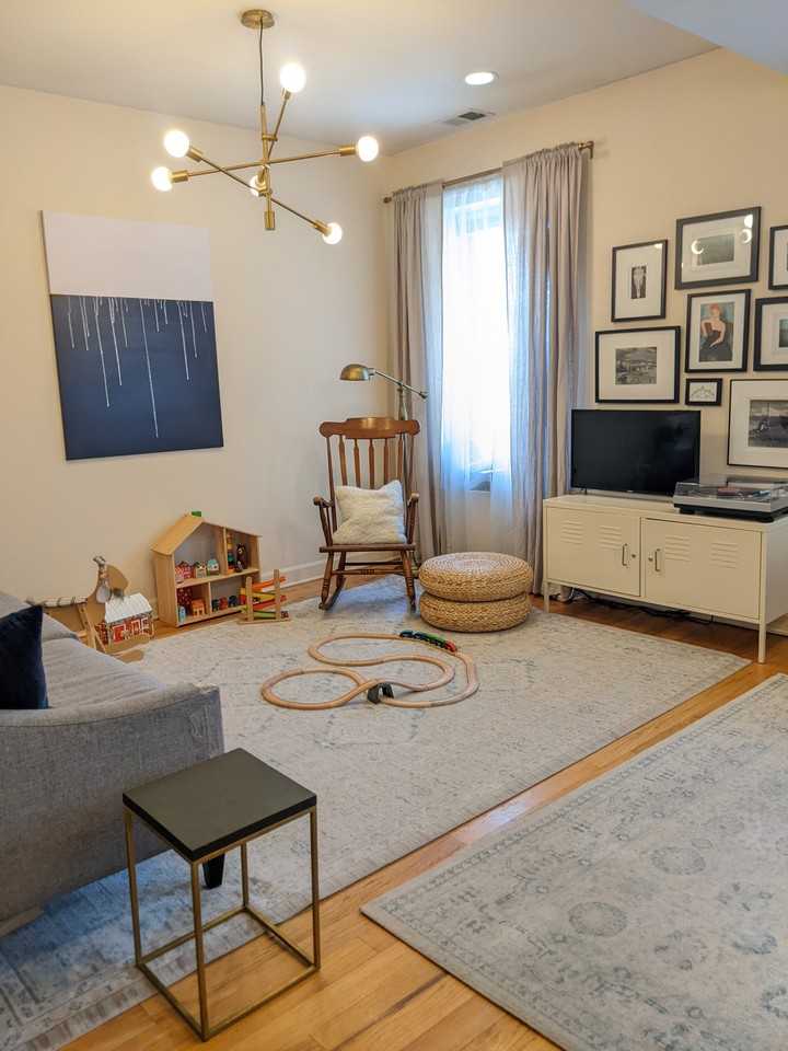 1103 W Winona St #3 - Photo 5 of 20