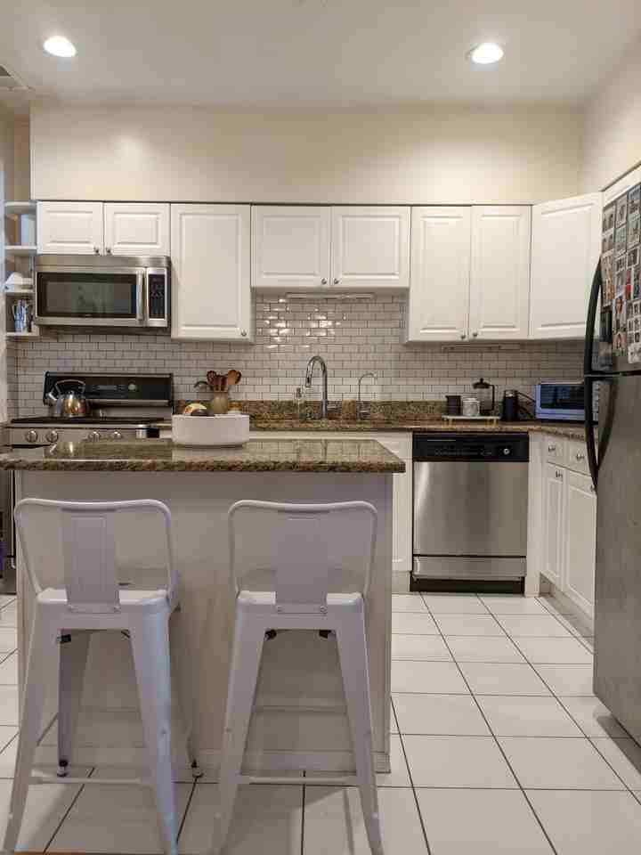 1103 W Winona St #3 - Photo 7 of 20