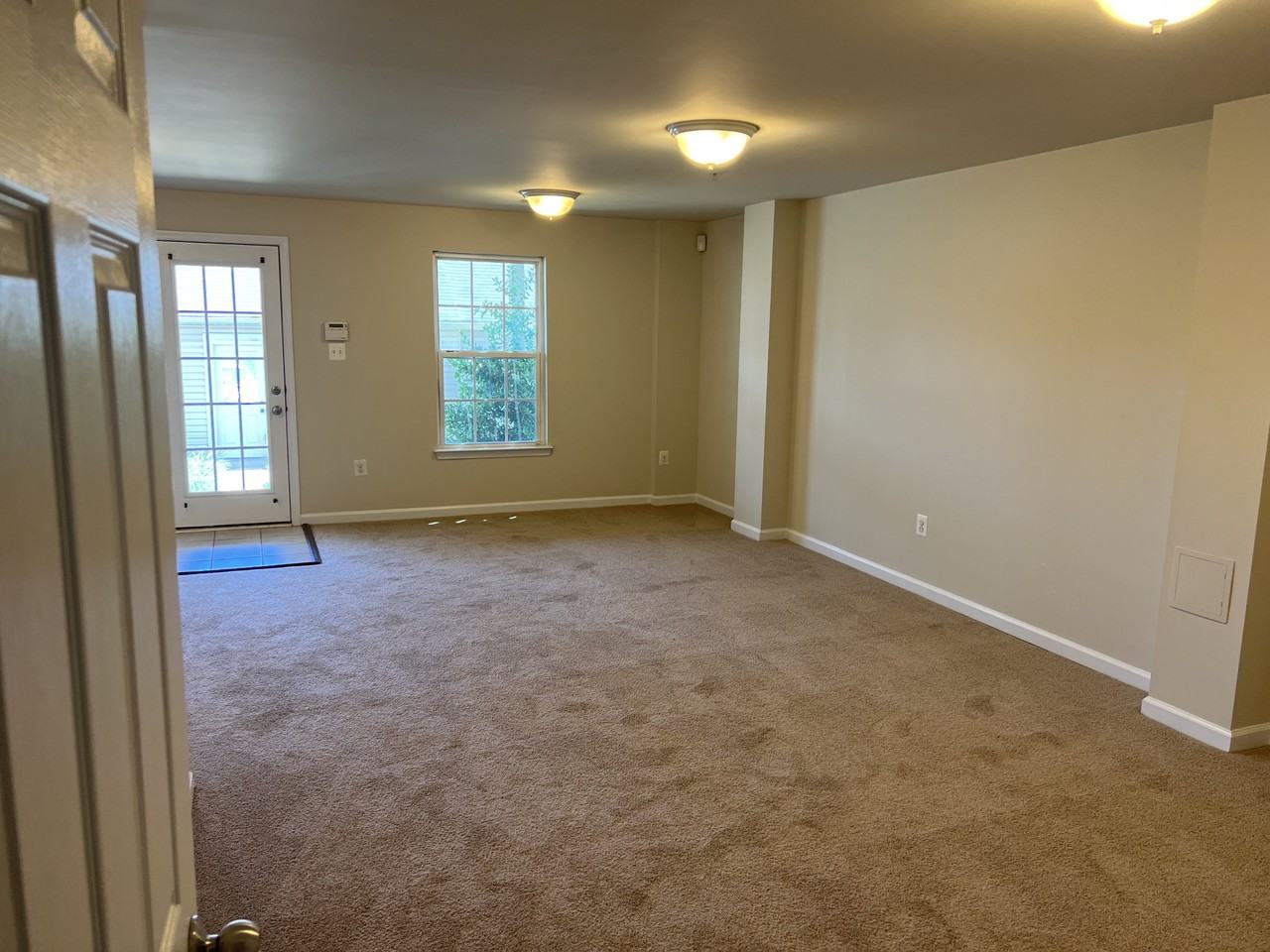 11761 Nationals Ln #11761 - Photo 4 of 34