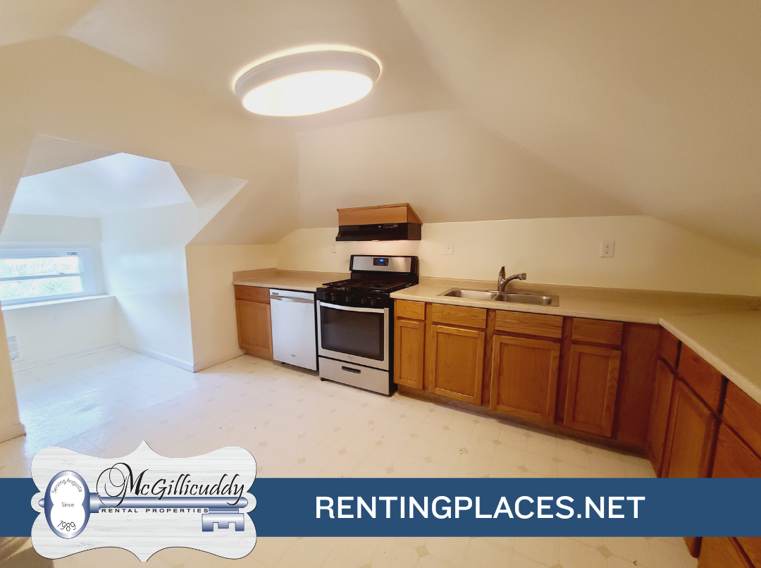 2097 Heckle St #B - Photo 2 of 11