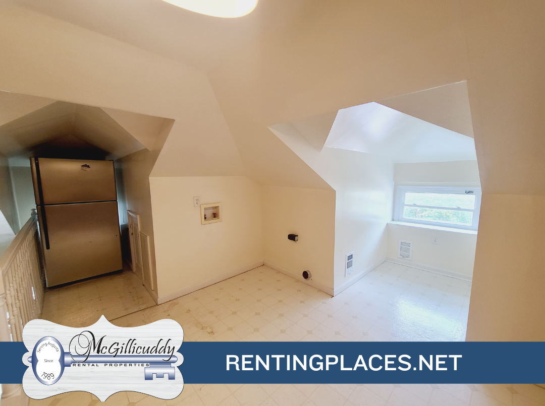 2097 Heckle St #B - Photo 3 of 11