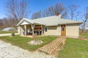 featured image of 7593 Townline Rd