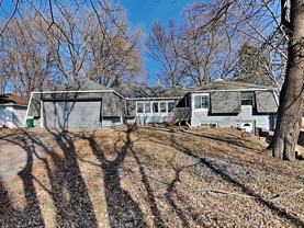 2910 Louisiana Ave N - Photo 1 of 1