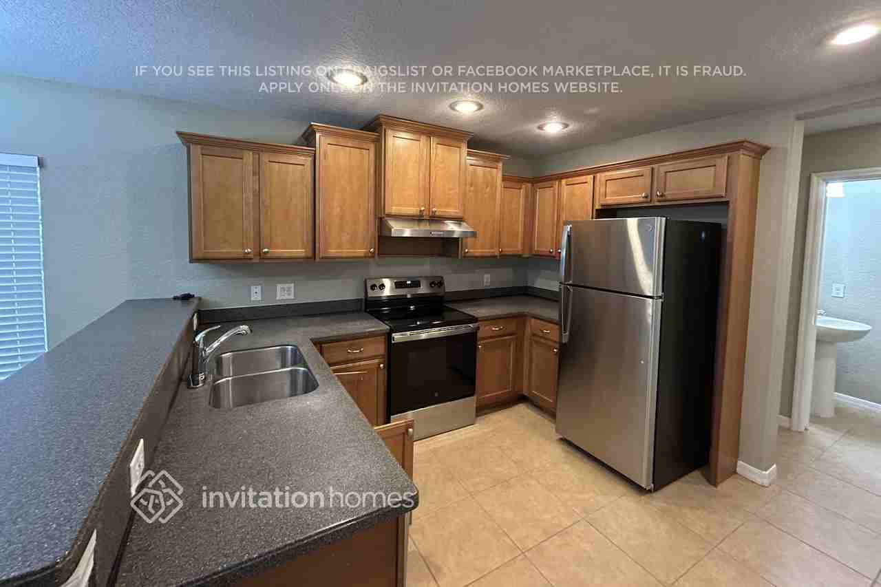 11690 Tempest Harbor Loop - Photo 5 of 17