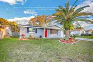 featured image of 9900 Lakeside Ln