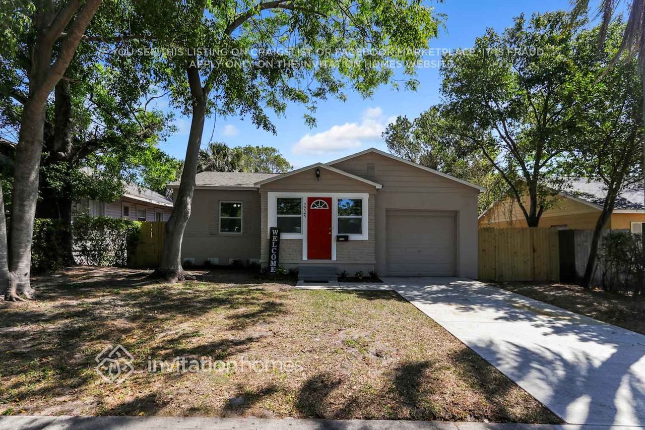 2226 21st St S - Photo 2 of 30