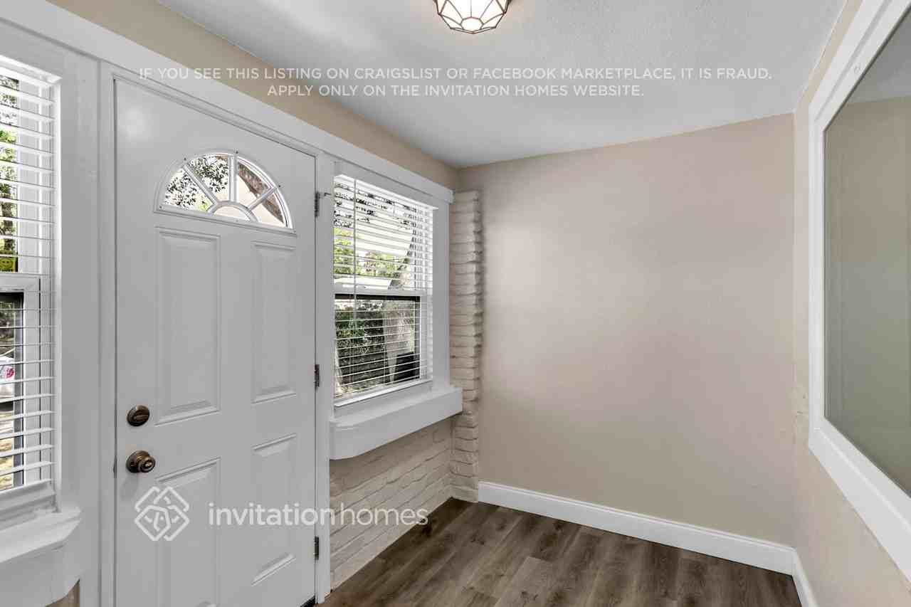 2226 21st St S - Photo 4 of 30