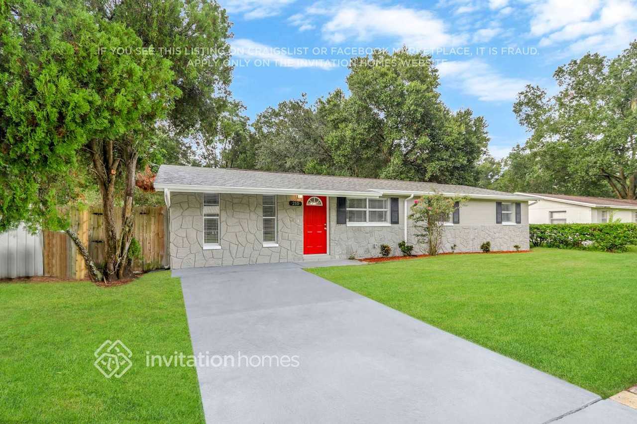 210 Paka Ct - Photo 2 of 31