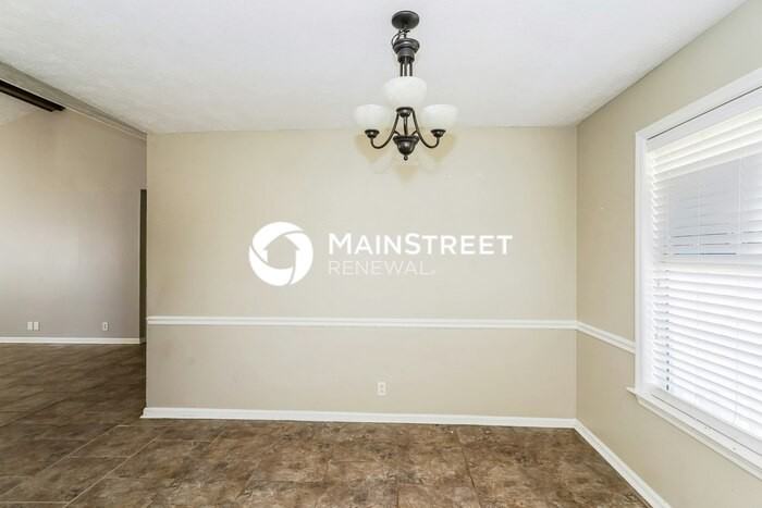 1921 Treeview Ct - Photo 5 of 16