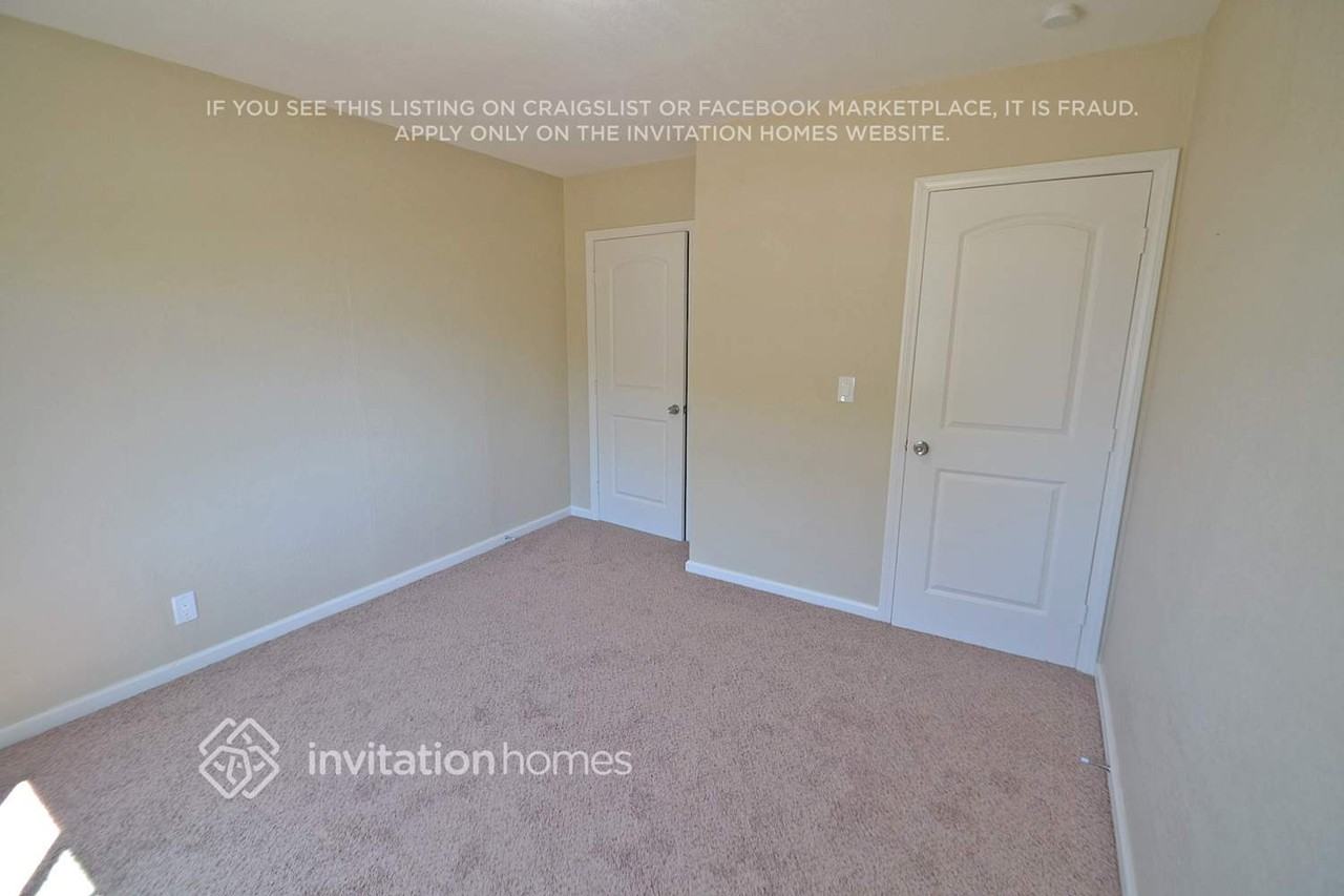 13946 Terra Bella St - Photo 4 of 9