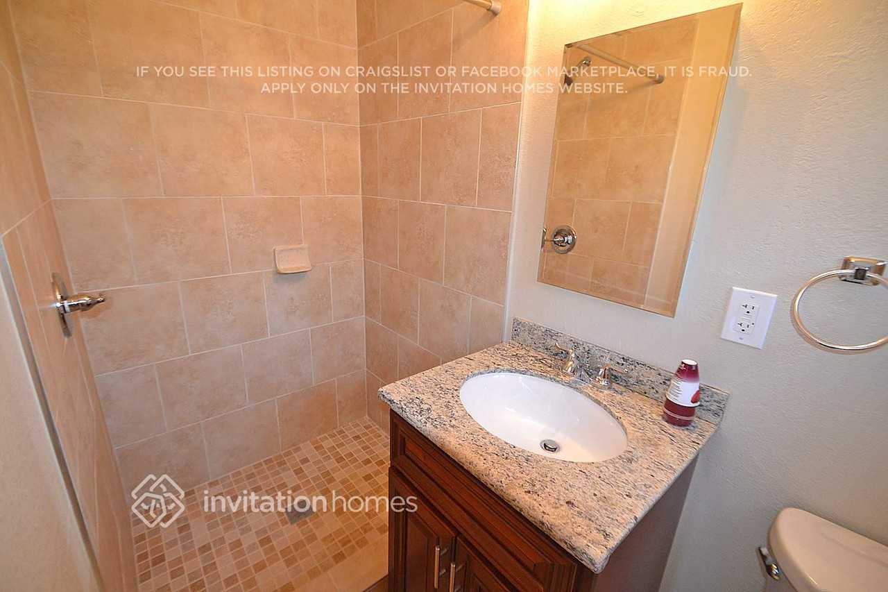 13946 Terra Bella St - Photo 6 of 9
