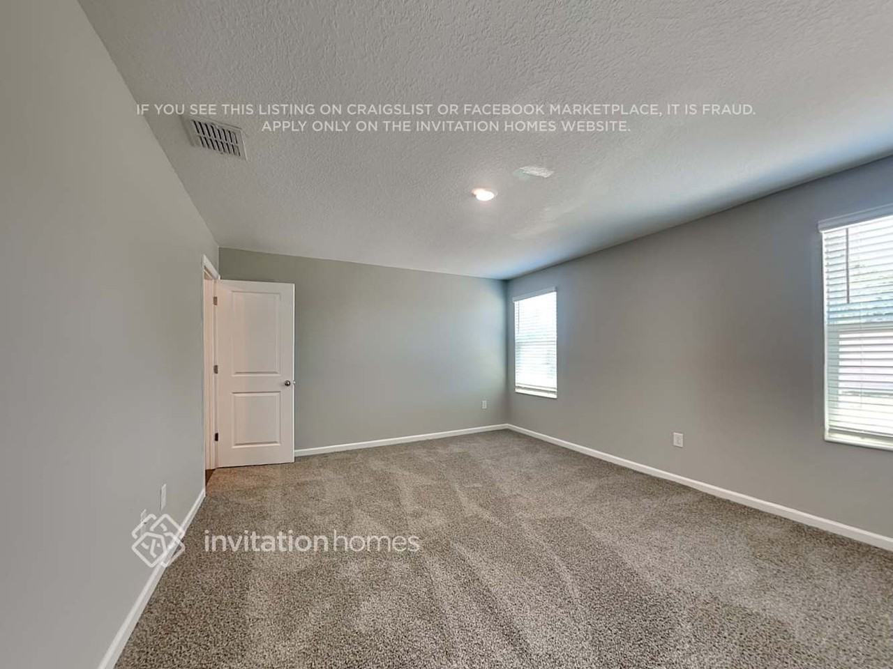 1046 Caitlin Loop - Photo 6 of 21