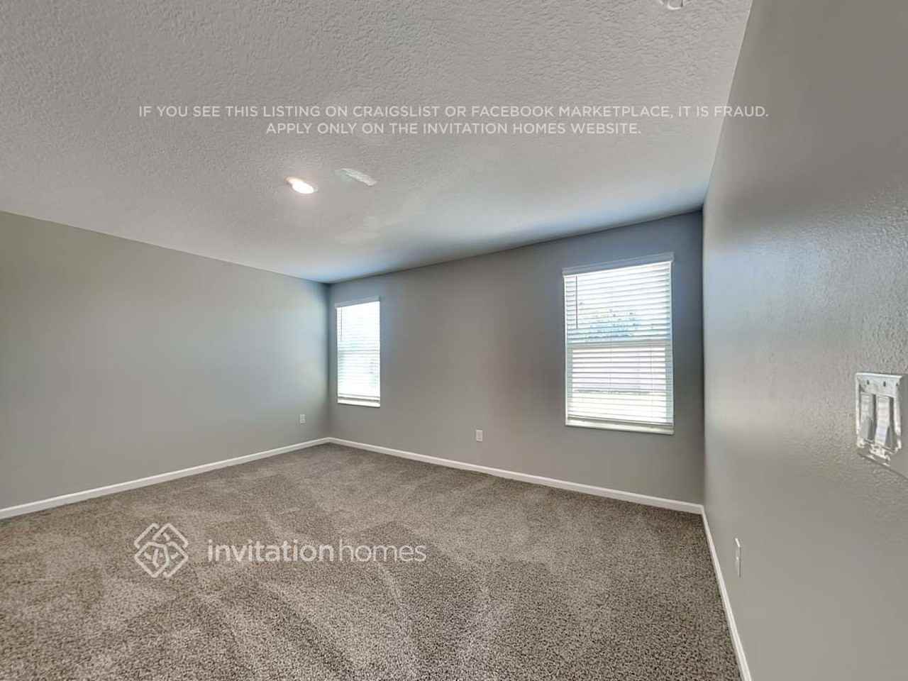 1046 Caitlin Loop - Photo 7 of 21