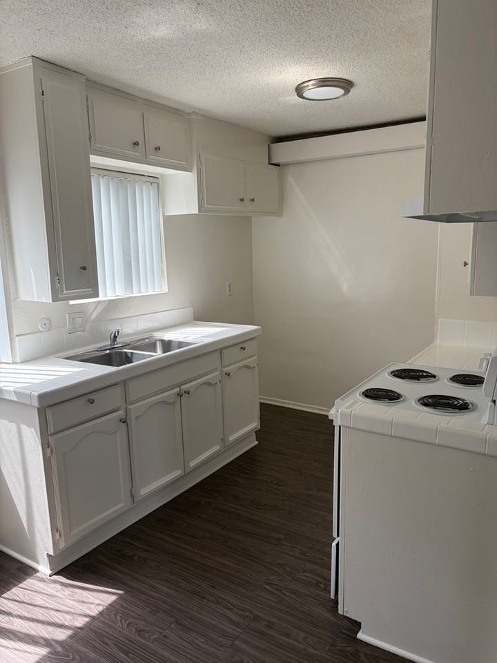 Cohasset - Photo 2 of 30