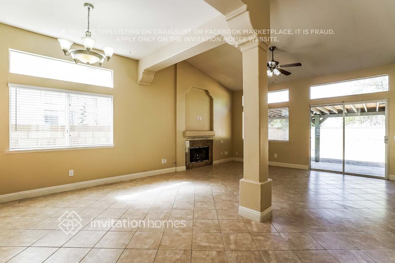 2547 Gemstone Ave - Photo 6 of 17