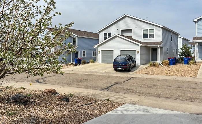 451 Stardust Ct - Photo 2 of 49