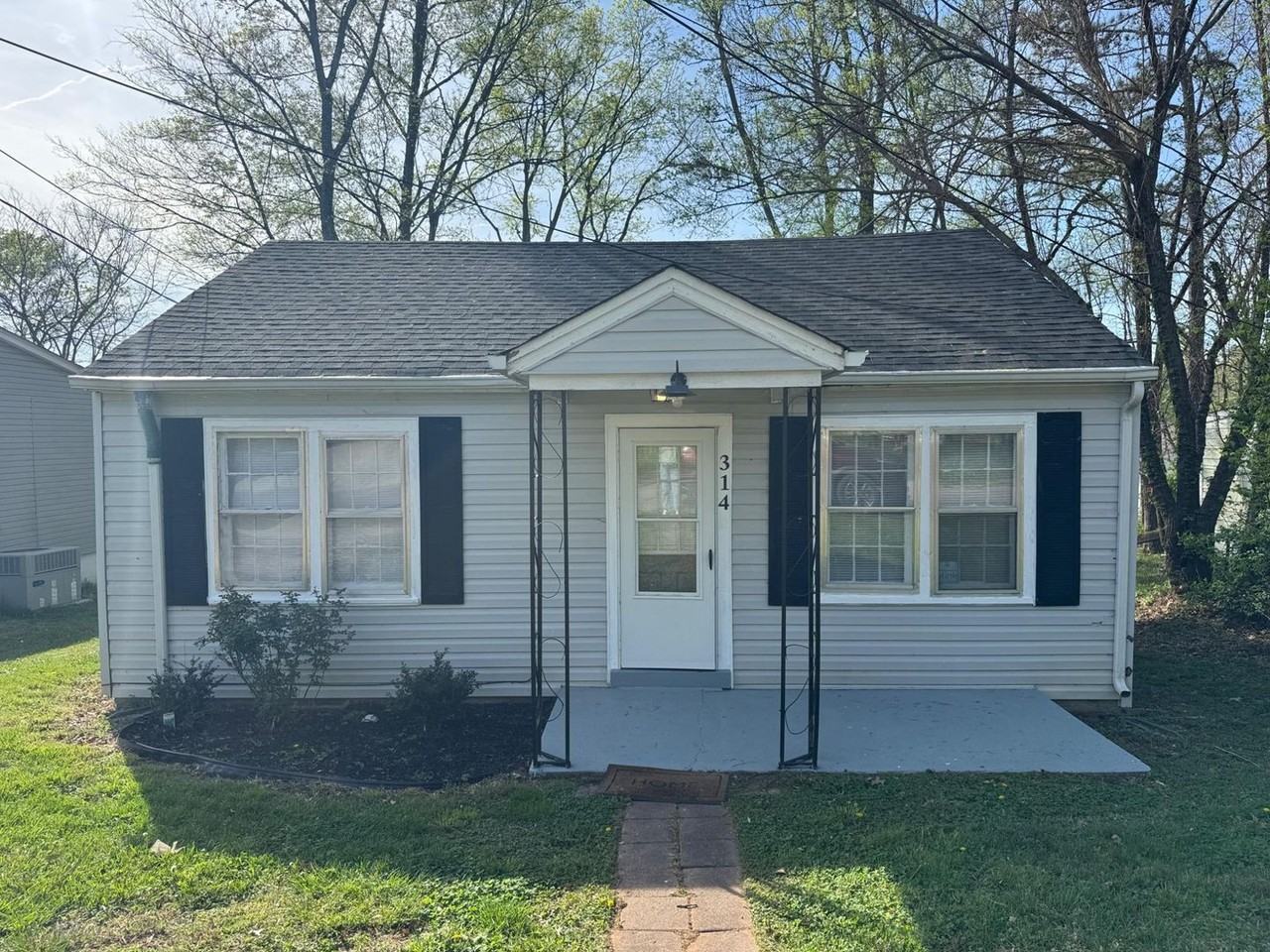 314 E Highland Dr