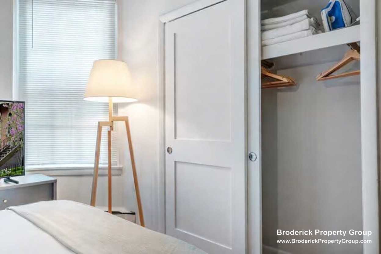 179 Saint Botolph St #4 - Photo 3 of 8