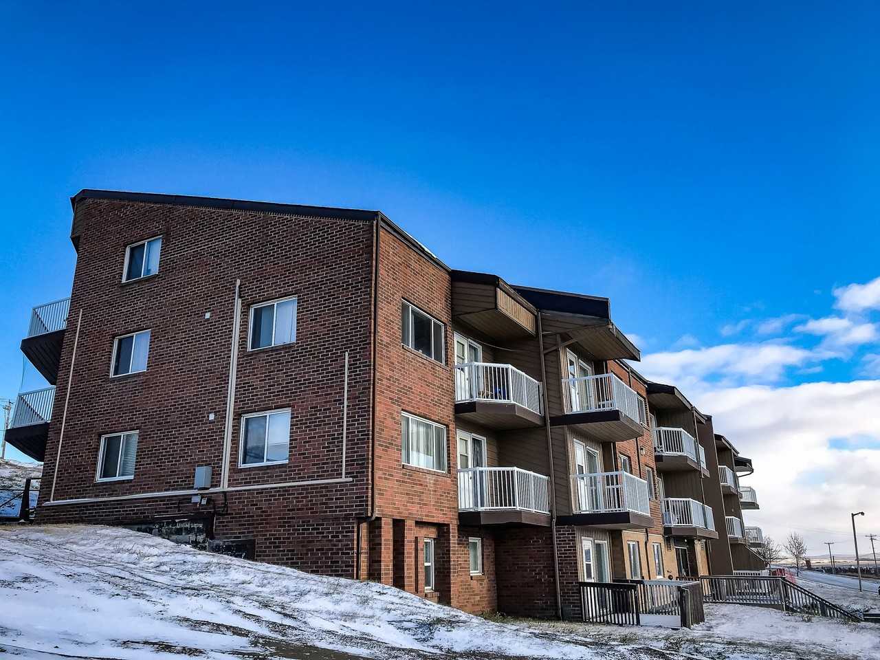 Parklane Apartments - Photo 3 of 13