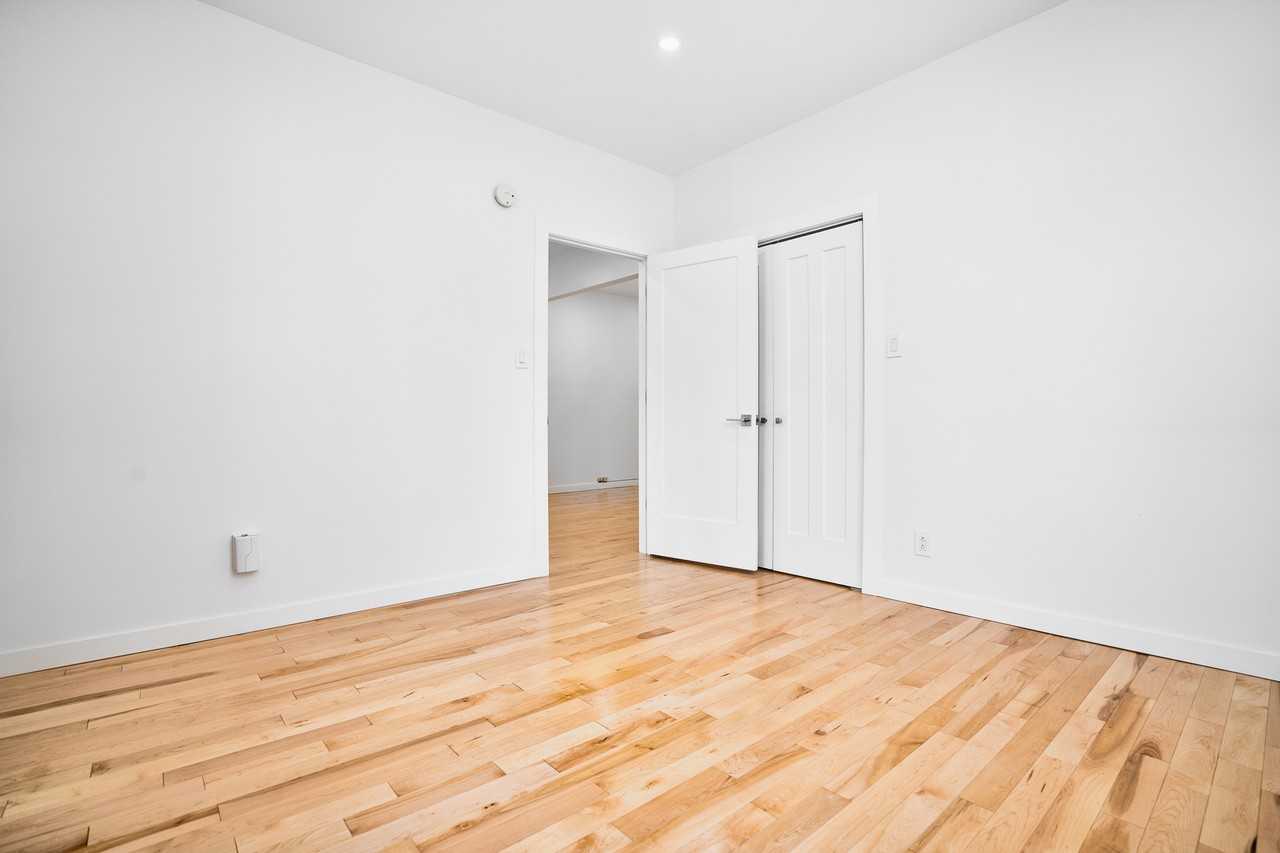 6101 Monkland - Douek.ca - Photo 5 of 25