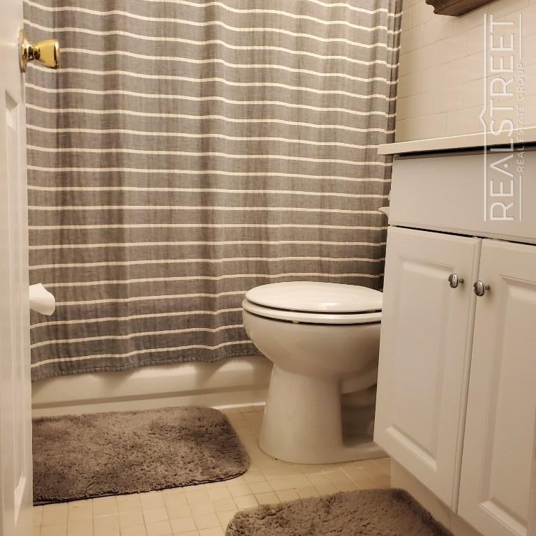 33 Saint Johns Pl #4 - Photo 6 of 11