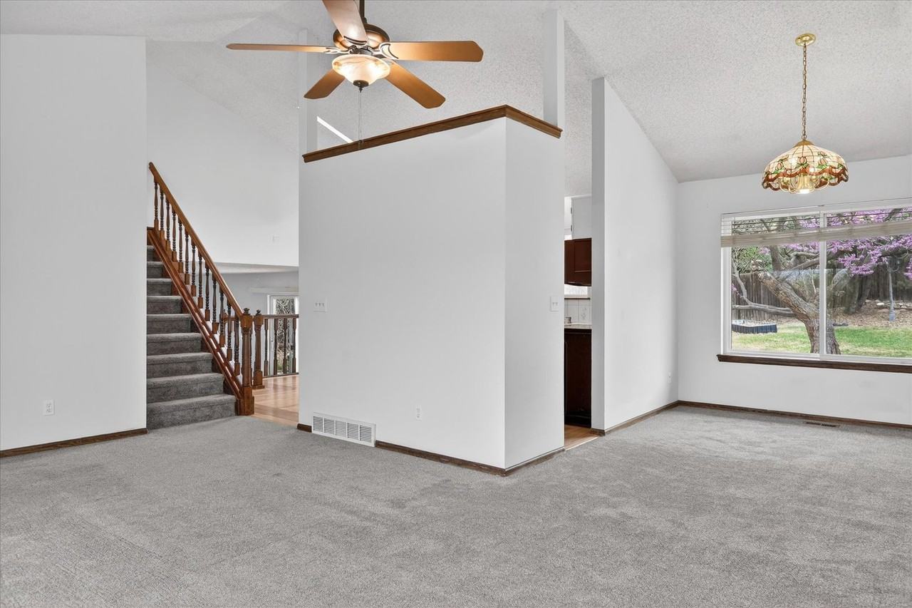 1818 Lashley St - Photo 6 of 50