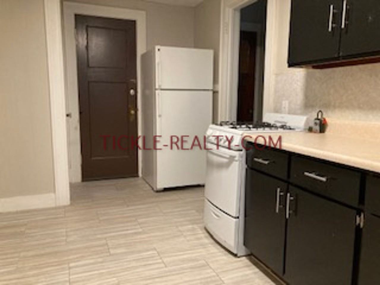 970 Strathmore - Photo 3 of 12