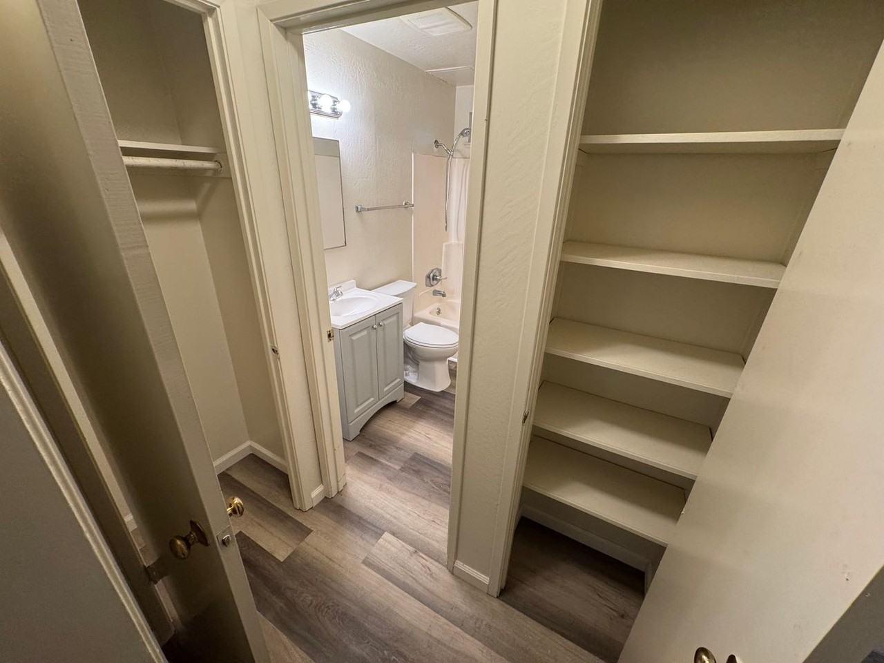 419 - 67 N. Jackson Avenue - Photo 2 of 4