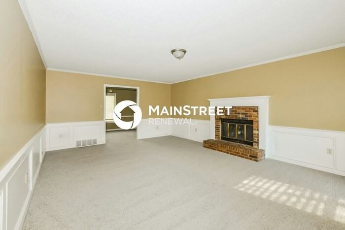 4090 Barnstable Cv - Photo 2 of 17