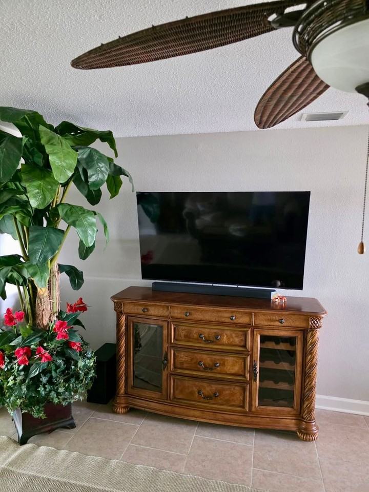 11449 W Bayshore Dr - Photo 5 of 46