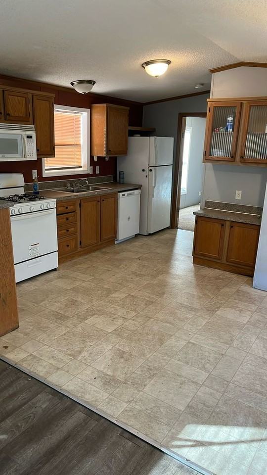 3626 Obsidian Ln - Photo 4 of 12