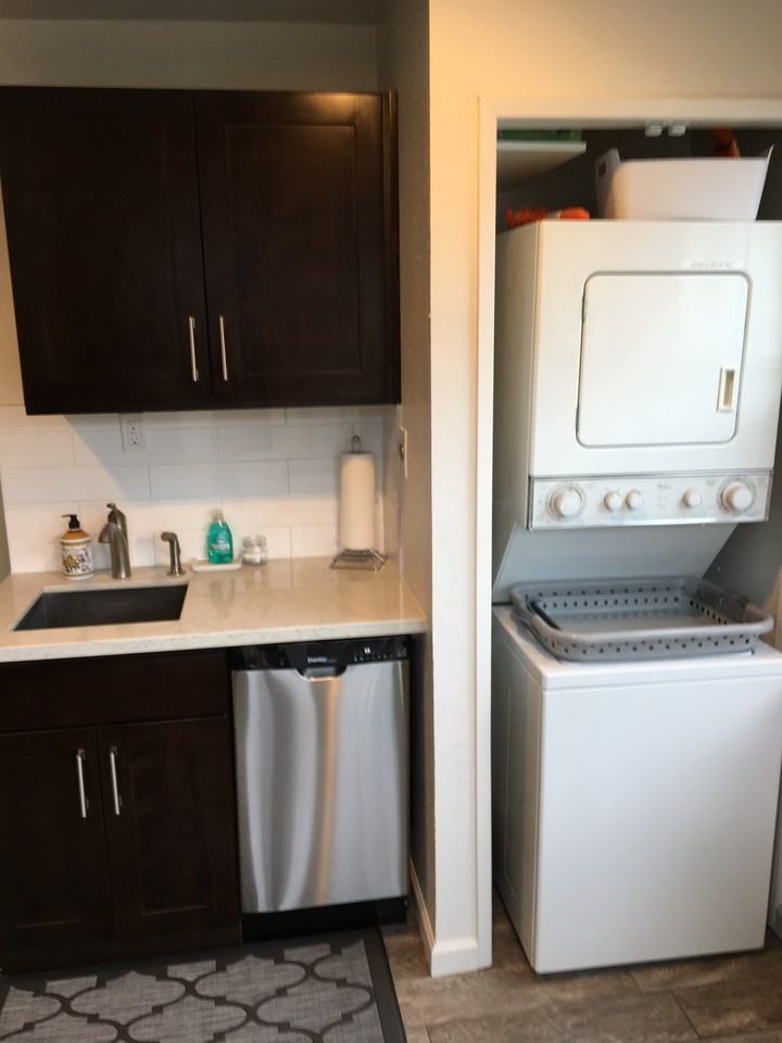 609 N 48th St #B - Photo 7 of 22