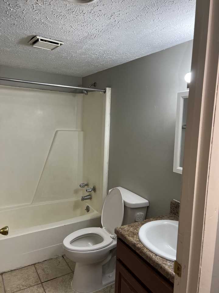 100 Orchard Hill Dr #203 - Photo 7 of 11