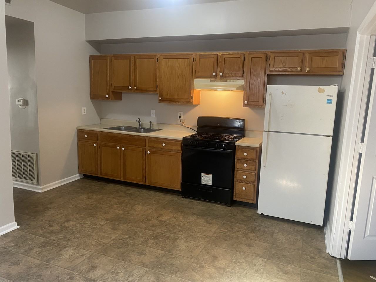 6030 Etzel Ave - Photo 3 of 8