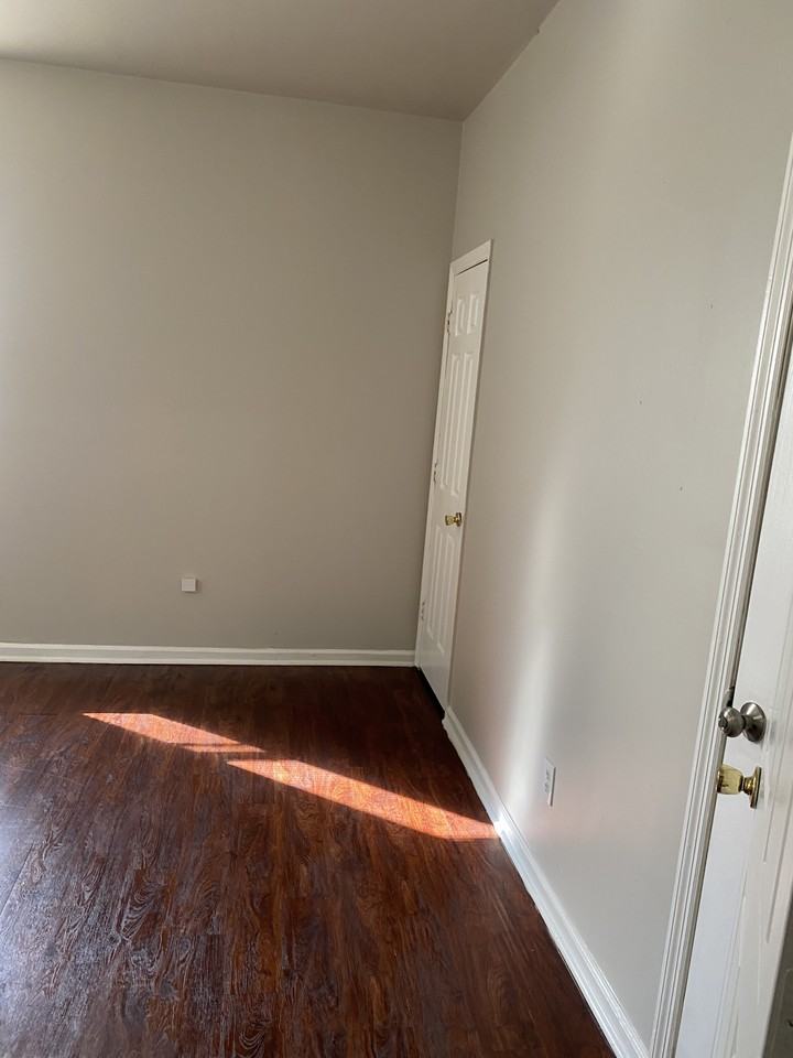 6030 Etzel Ave - Photo 6 of 8