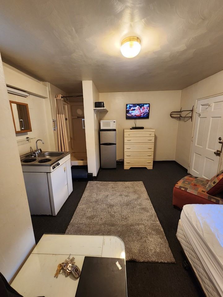 8188 Lee Hwy #4 - Photo 3 of 3