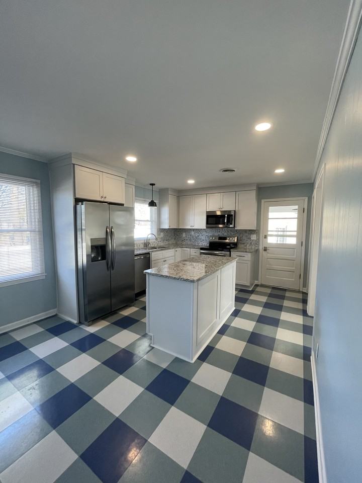 224 Stonewall Rd - Photo 3 of 19