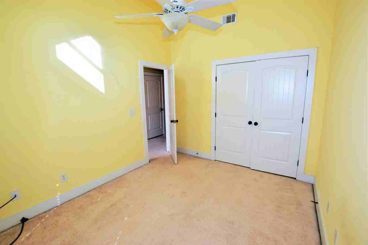 2027 Rossburg Pl - Photo 3 of 9