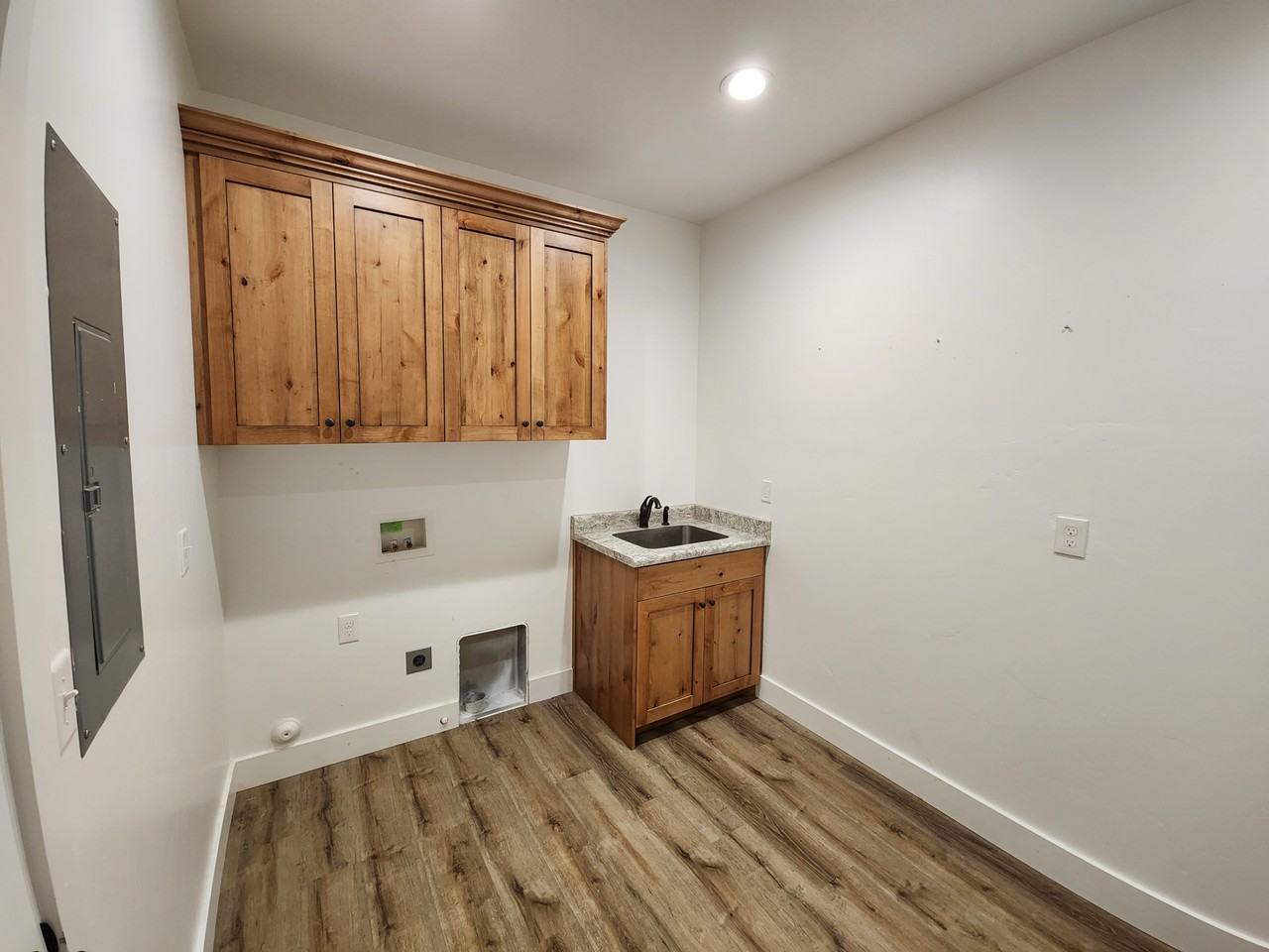 337 E Eagle Way - Photo 4 of 11