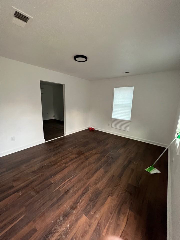 388 Fitzgerald Dr - Photo 3 of 7