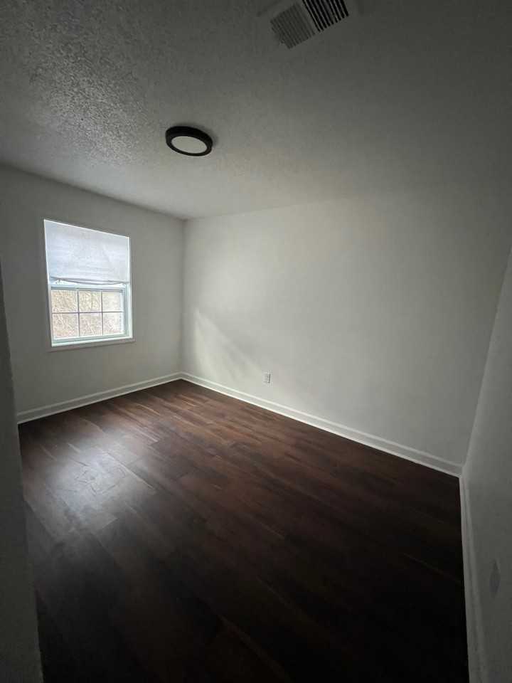 388 Fitzgerald Dr - Photo 7 of 7