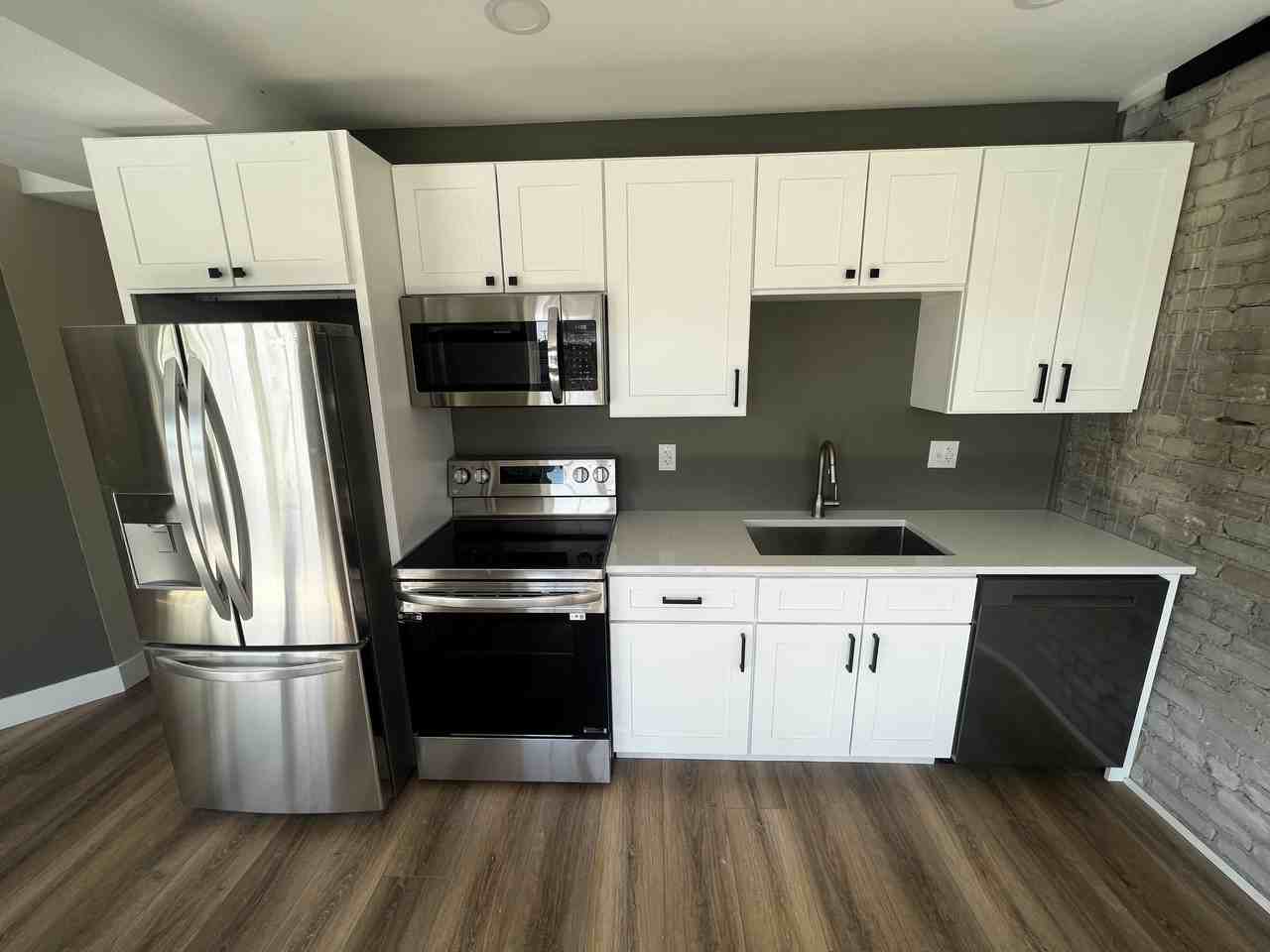 208 S Jackson St #202 - Photo 5 of 8